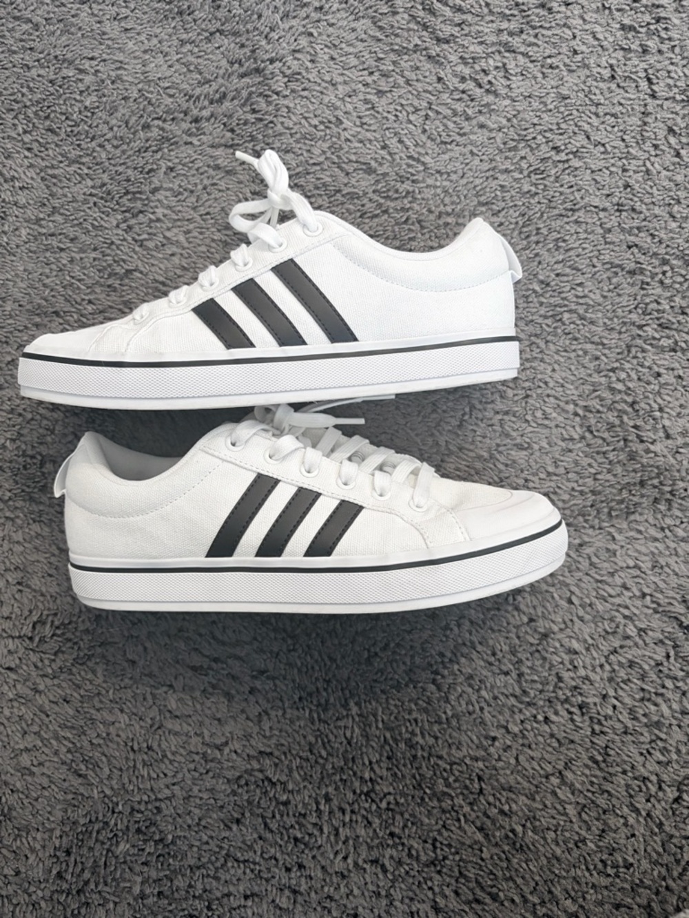 Adidas Nizza Lo / Nizza RF – White Canvas with Black Stripes